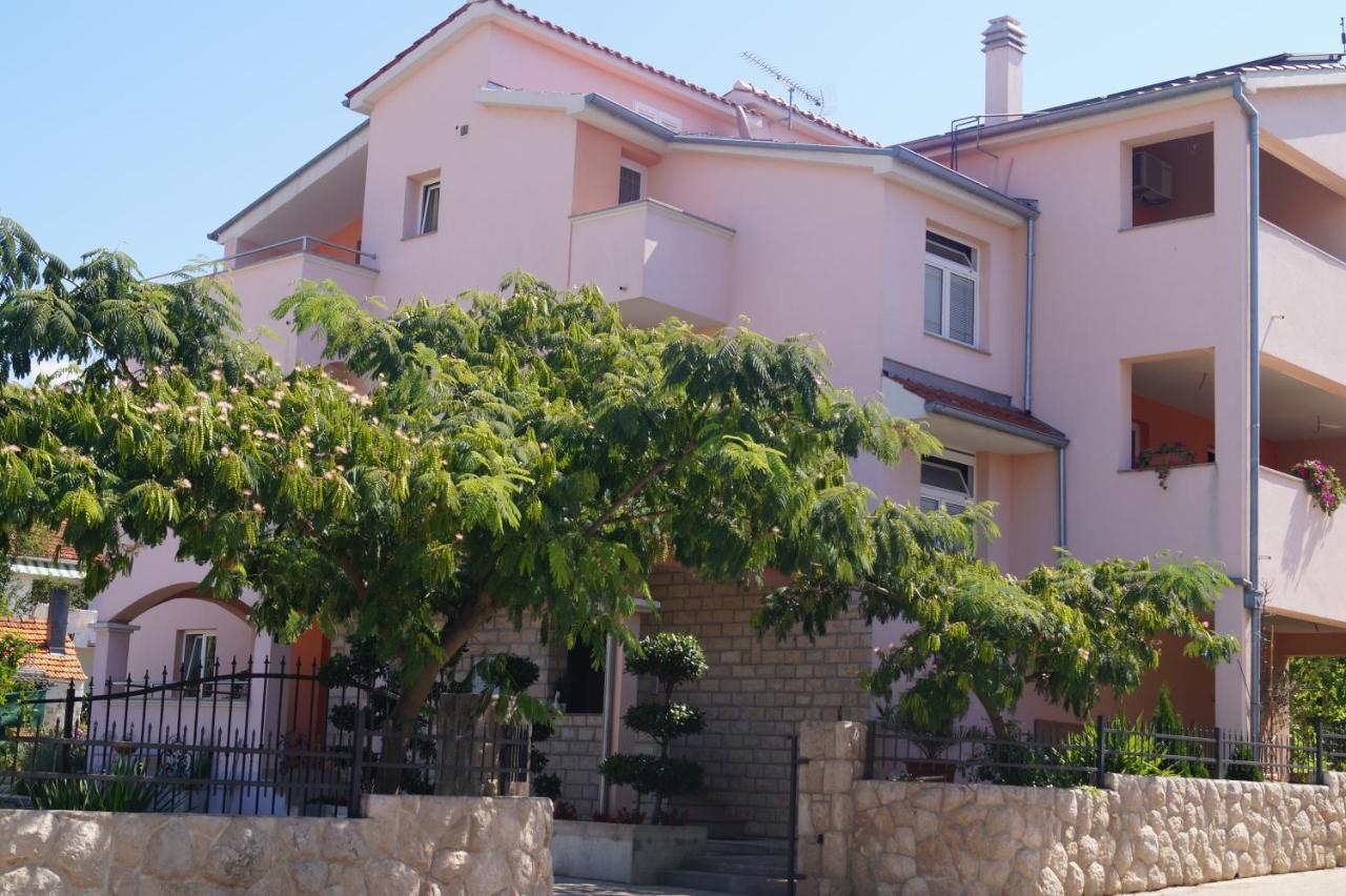 Apartments Tomic Biograd Na Moru Eksteriør bilde