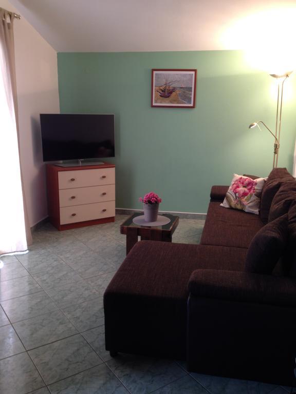 Apartments Tomic Biograd Na Moru Eksteriør bilde